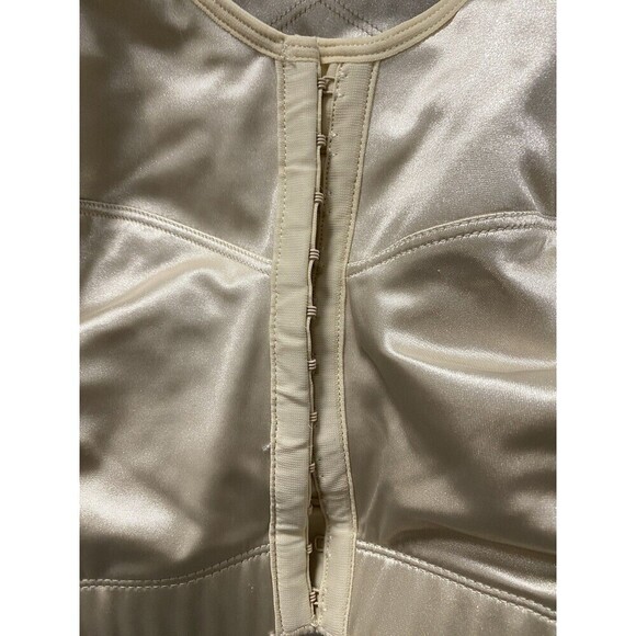 Enell Gold Sports Bra Size 3 - Picture 6 of 12